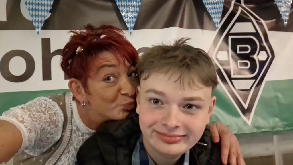 WhatsApp Image 2025-10-18 at 22.20.07